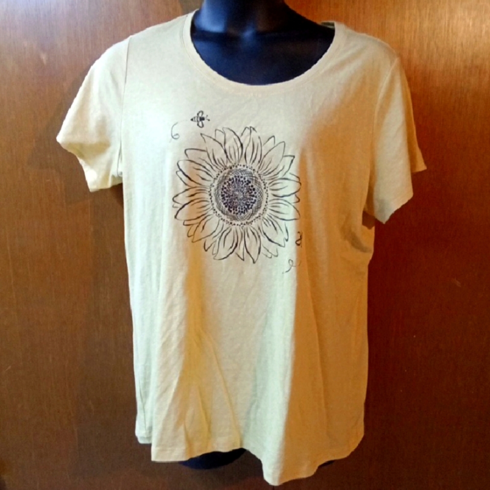 St. John's Bay Yellow Sunflower Graphic Tee